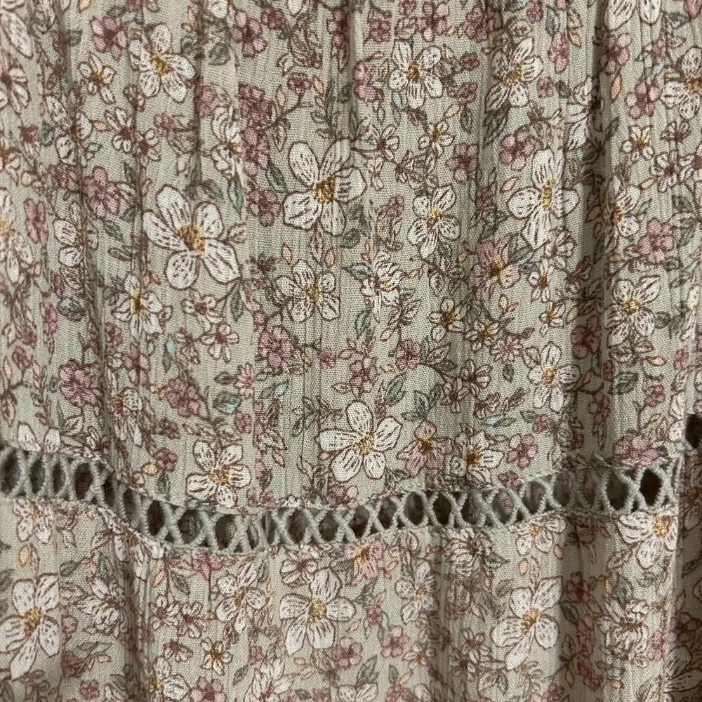 Hippie Rose Beige Crochet-Trimmed‎ Maxi Dress With Mauve Floral Print